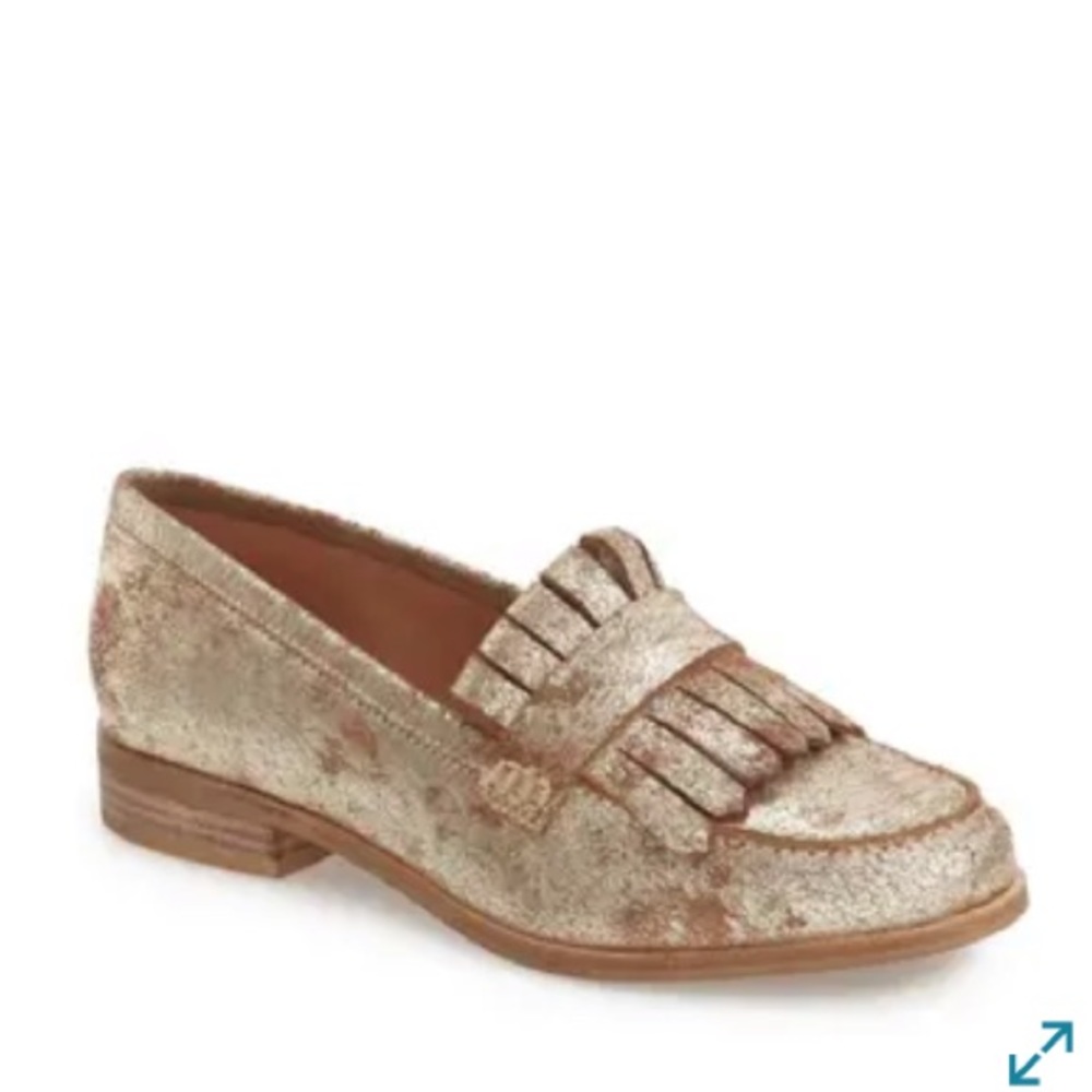 Seychelles Bevy Kiltie Loafer metallic Gold & Tan size 7